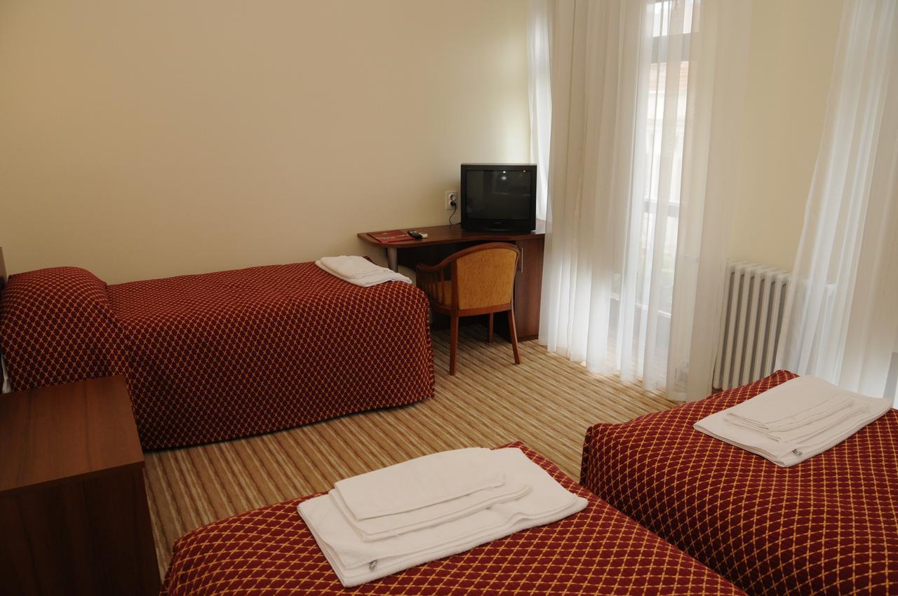 Hotel Shirok Sokak บิโตลา ภายนอก รูปภาพ