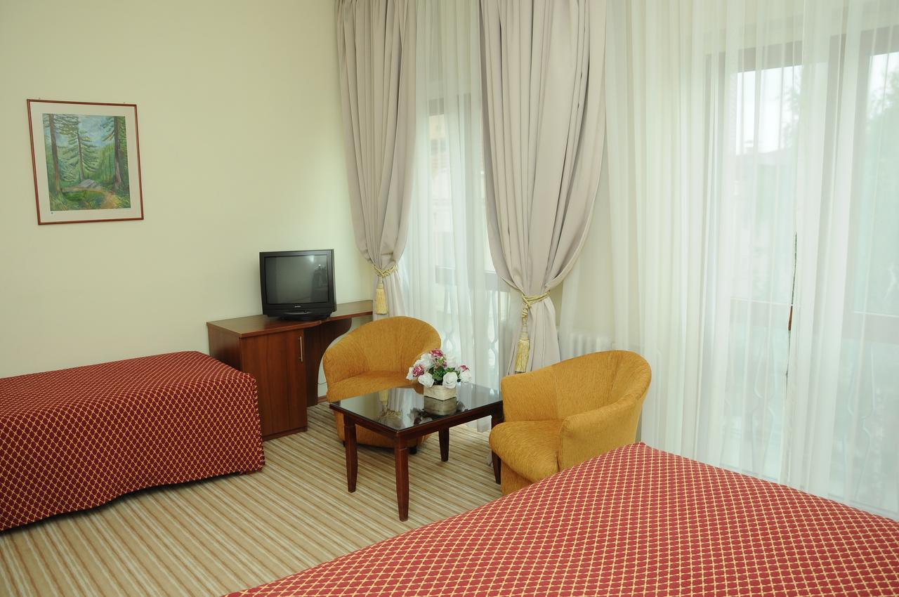 Hotel Shirok Sokak บิโตลา ภายนอก รูปภาพ