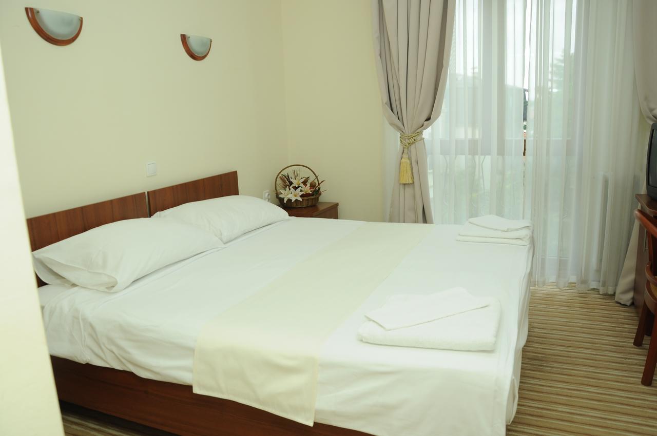 Hotel Shirok Sokak บิโตลา ภายนอก รูปภาพ